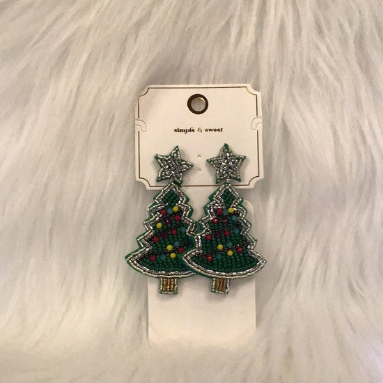 * Christmas Tree Beaded Earrings