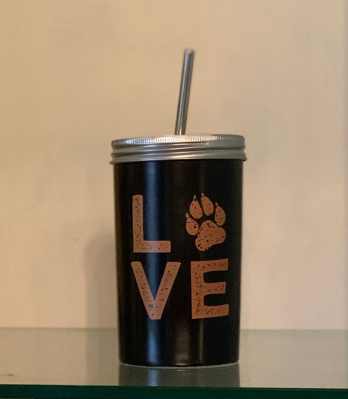 * Love Ceramic cup with Twist lid and Straw
