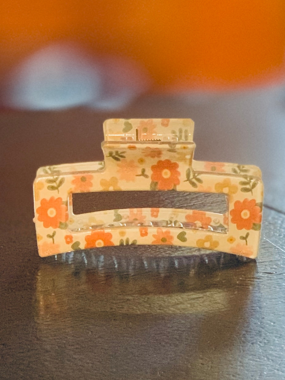 . Groovy Flowers Hair Clip