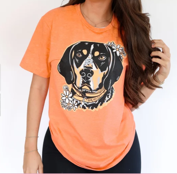Dog and Daisy Short Sleeve Tee