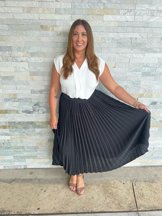 * Give Into This Pleated Skirt