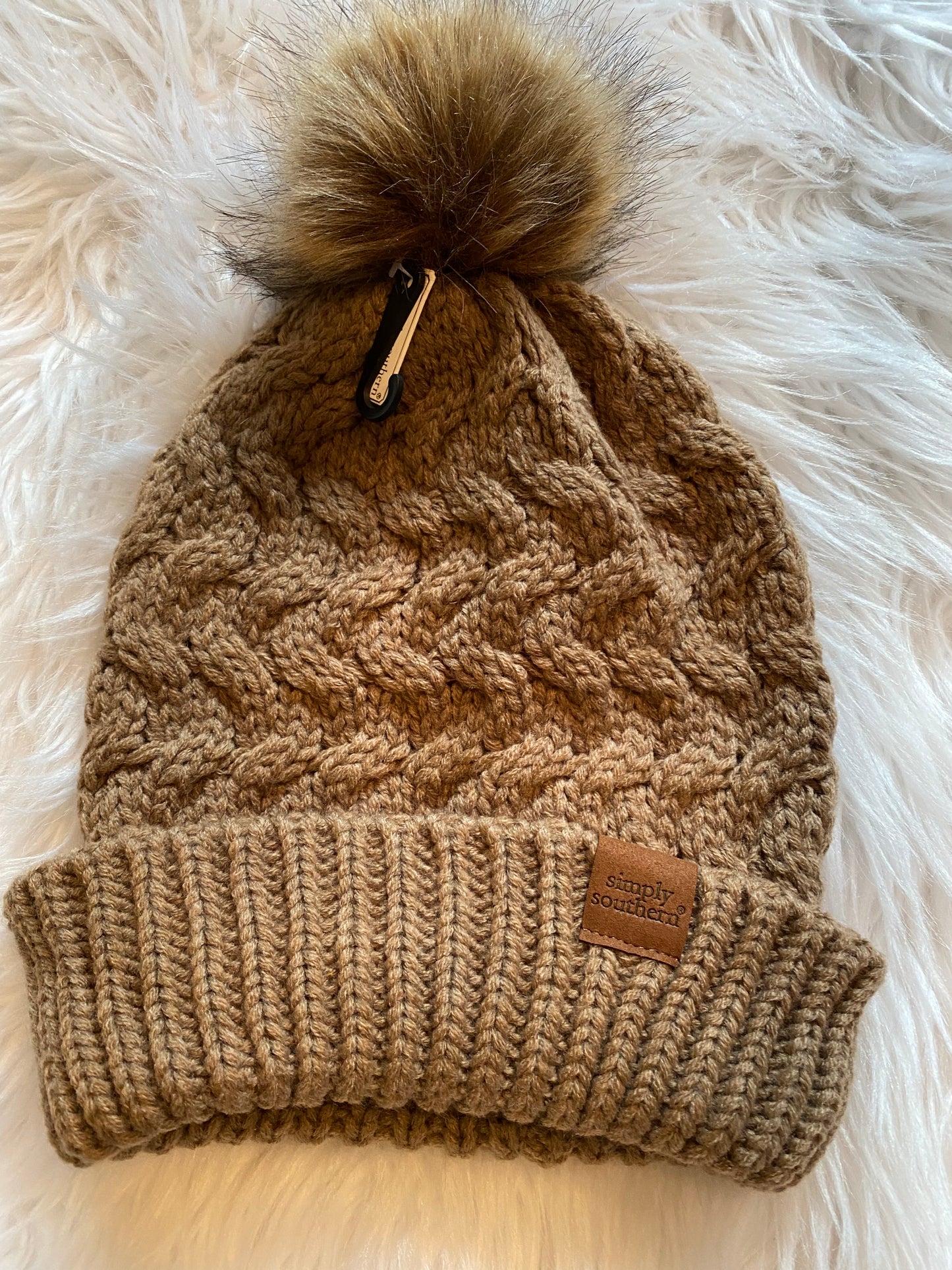 Load image into Gallery viewer, * Simply Southern Sweater Beanie with ball
