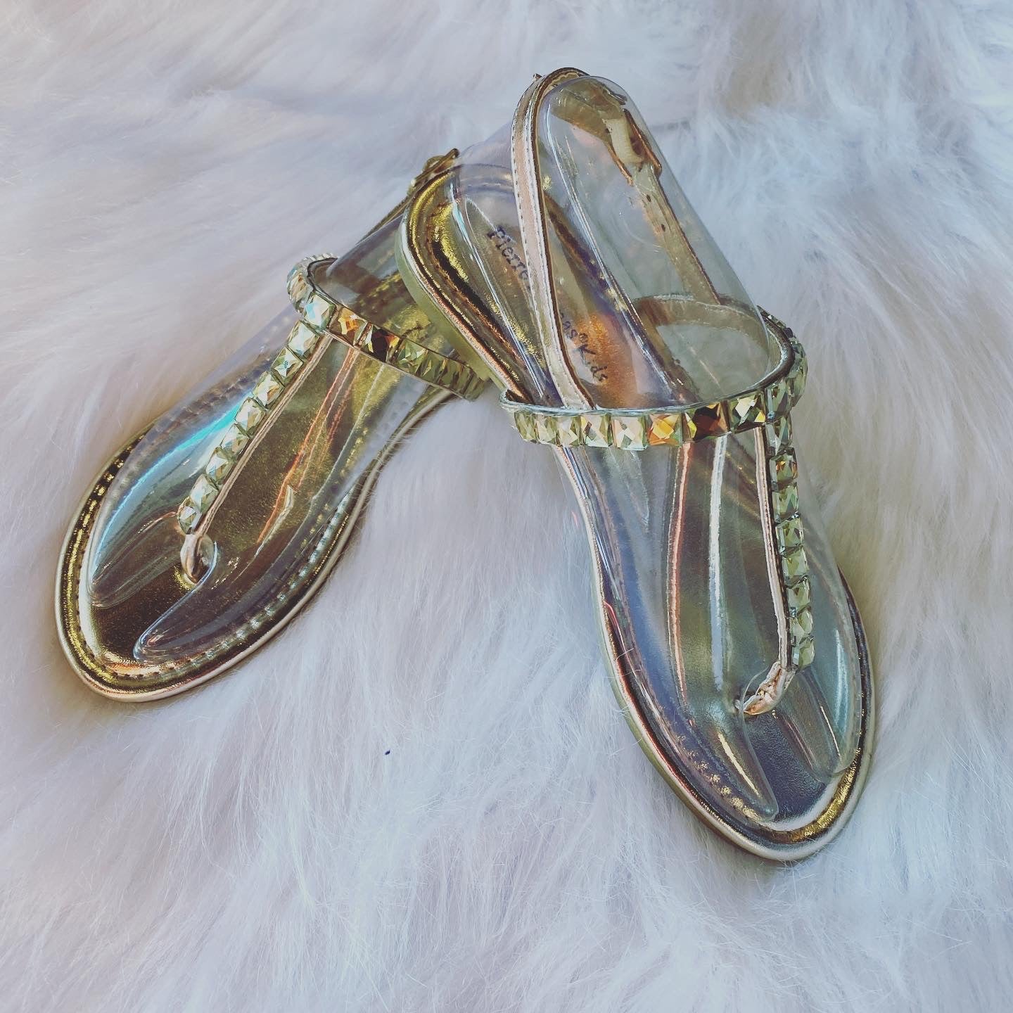 Load image into Gallery viewer, .Kids Pierre Dumas Gold Sandal
